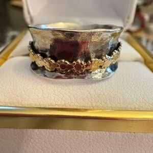 Elegant Silver and Gold Women's Spinner Ring